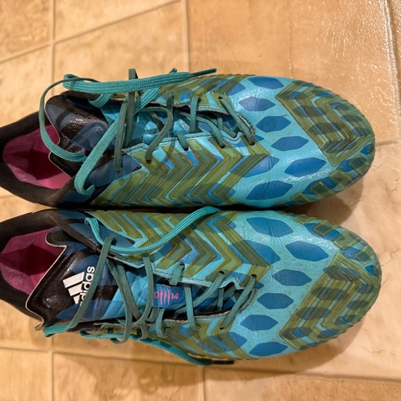 Adidas Men's Teal and Black Athletic Shoes - Picture 3 of 5